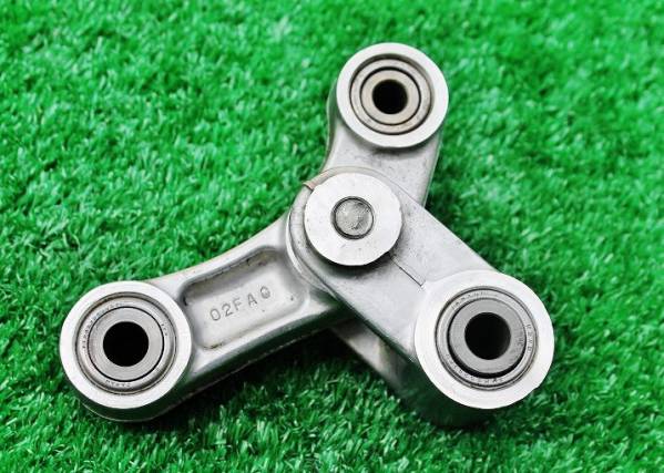 SUZUKI TL1000R スイングアーム リンク VT52A used 50207MW拍卖