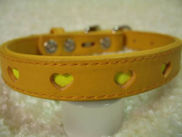 ★同梱お得★♯18-№17・ハート反射首輪・黄♪拍卖