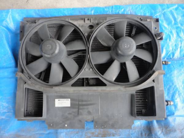 W140 S700 ベンツ コンデンサー 純正 AMG HWA1405000155 PP-GF30 HWA1405840121 MERCEDES BENZ拍卖