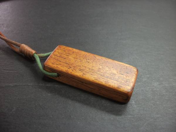 モビンギ拭き漆ペンダント:f拍卖