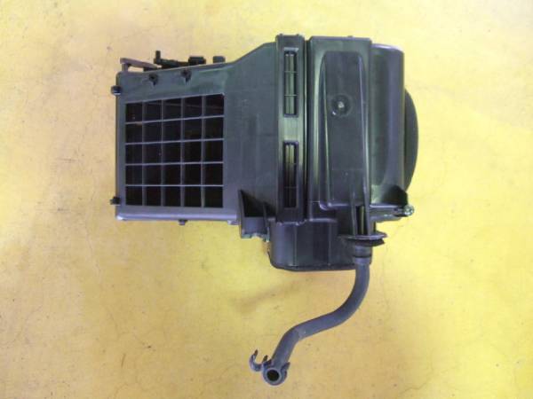 H14 ジムニー JB23W エバポレーター ケース付 エバ 中古品拍卖