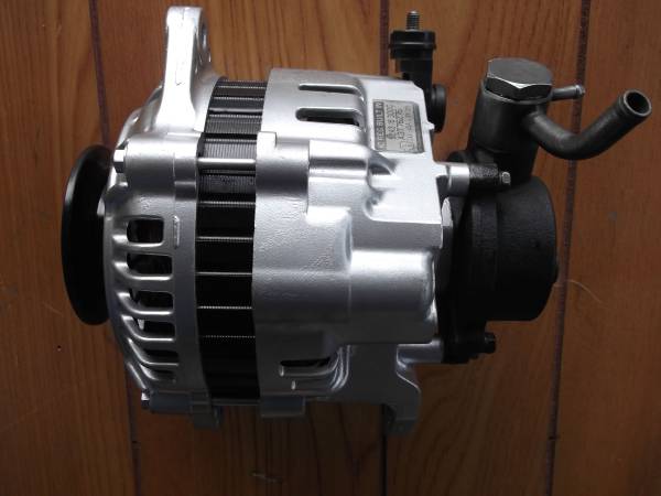 タイタン3500ディーゼルWGLAT他オルタネーター(ダイナモ)リビルト品拍卖