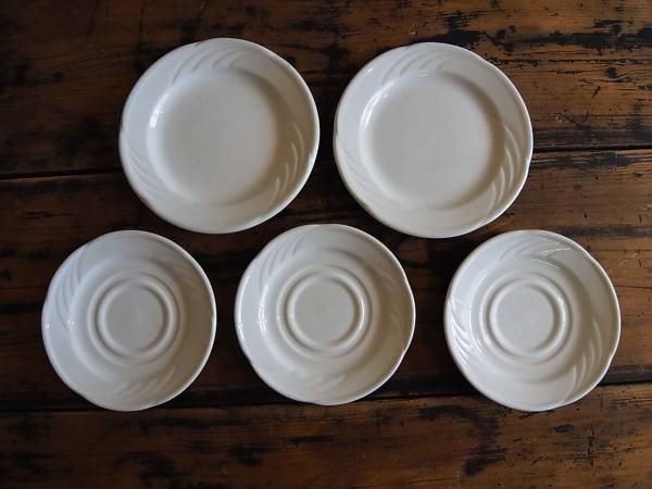 イギリス イングランド DUDSON 白い小皿とソーサーセット / 陶器 皿 プレート拍卖