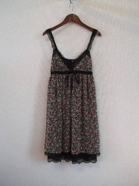 ONEWAY黒花柄シフォンキャミワンピ(USED)62614)拍卖