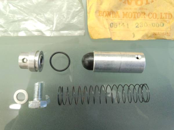 Honda CD125 カムチェーンテンショナーキット 06141-230-000拍卖