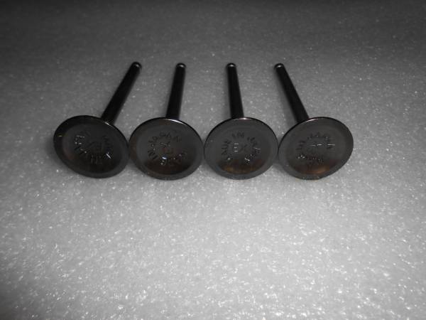 *Kawasaki Z2・Z1 新品エキゾーストエンジンバルブ(EX用)4本 日本製拍卖