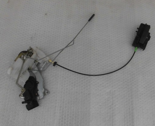 AZワゴンR右フロントドアロックMH21Sアクチュエーター運転席MH22拍卖