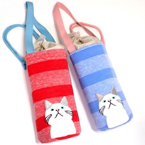 白ネコのペットボトルホルダー・ボーダー柄《赤・青》拍卖