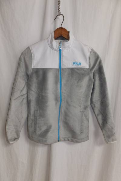 ☆☆送料無料☆☆FILA☆フリースジャケット☆グレー☆キッズM(10/12)☆z20拍卖