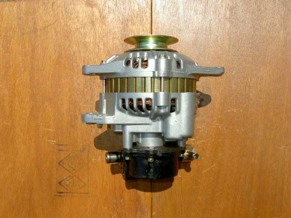 パジェロ、V24/V44用オルタネーター(ダイナモ)リビルト品 A3T07483、A3T08183、MD162964、MD160671拍卖