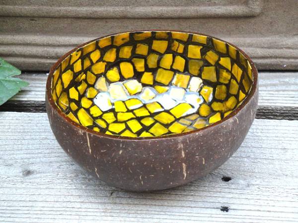 ココナッツの器 エスニック ☆ 径13/14㎝ 高さ5/6㎝ ☆ 黄色拍卖