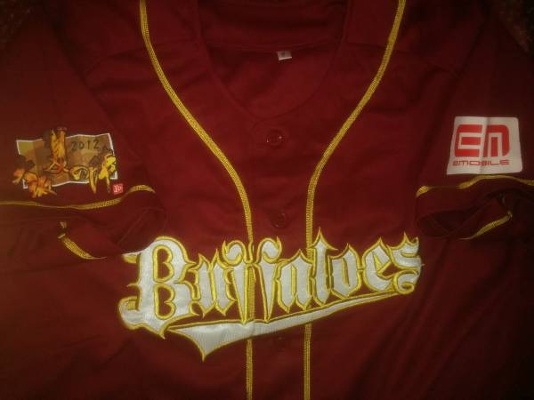 オリックスバファローズ球場配布赤色ユニフォーム 大人サイズ2拍卖