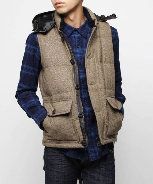 新品未使用VJJ2107サイズL【VANQUISHウールサージパラシュート釦ダウンベストベージュ】紳士 メンズ拍卖