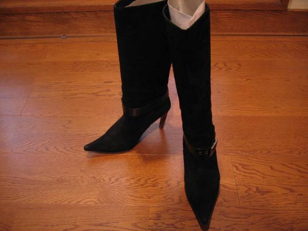 バーバリーブルーレーベル スエードブーツ 628拍卖