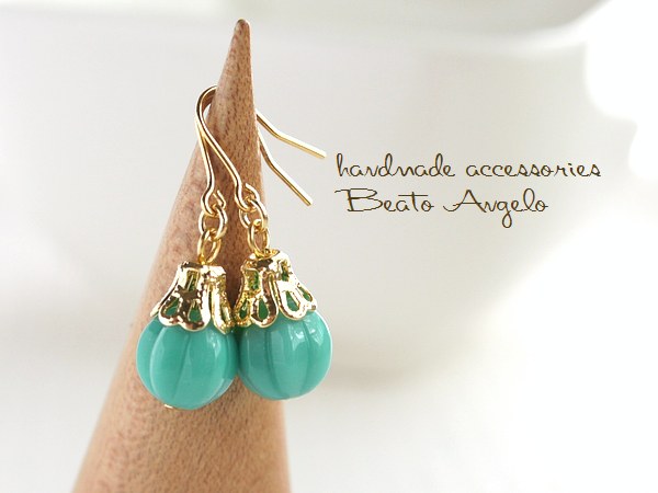 ◆◆+angelo+チェコメロンの一粒ピアス(p-177)ターコイズ G ブルーグリーン 夏 シンプル チタン 樹脂 イヤリング拍卖