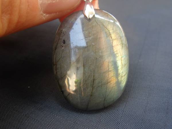 ☆超人気!極上品天然ラブラドライトペンダントトップA81拍卖