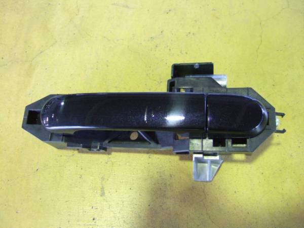 19年 ティーダ NC11 リヤドア アウターハンドル 左 拍卖