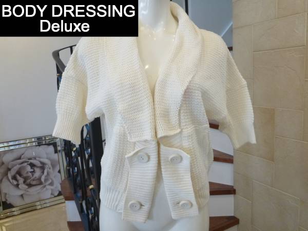 新品 ボディドレッシングデラックス 白 ホワイト ニットジャケット 38 M相当拍卖