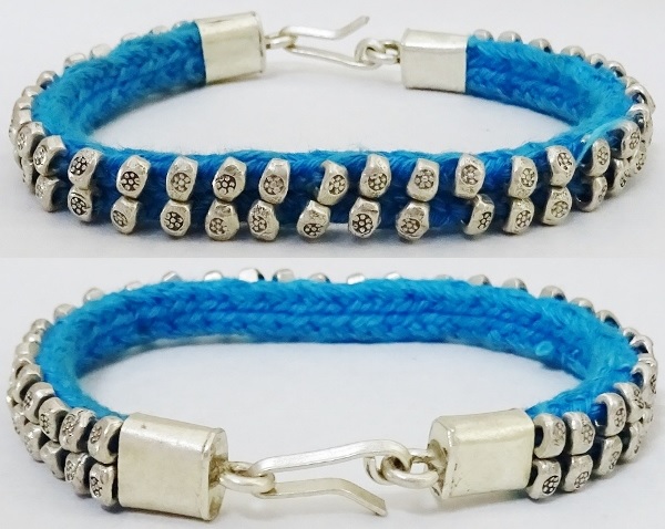 ◆カレン族シルバーブレスレット 2連刻印 水色紐◆【08nb04】拍卖
