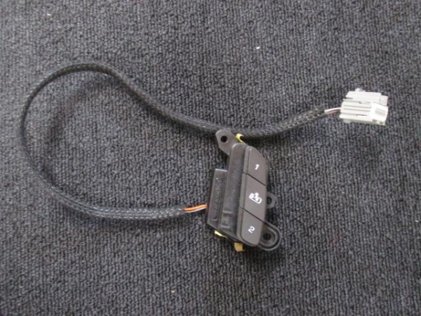 ★☆ 07y エスカレード 運転席 シートメモリースイッチ 中古 ☆拍卖