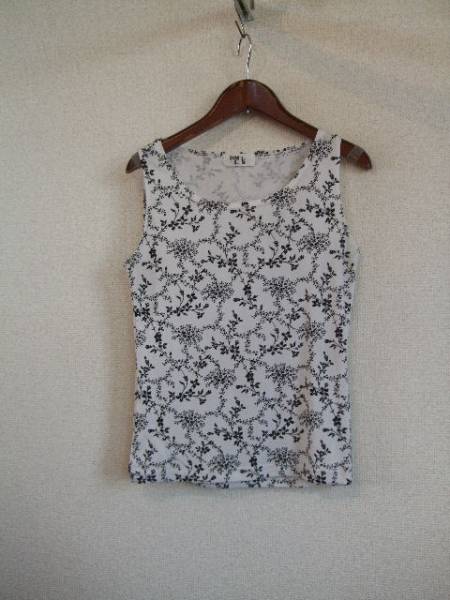 DIMPLECLUB白地×黒花柄プリントノースリーブ(USED)33015②拍卖