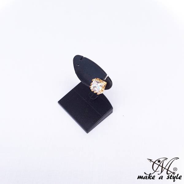 スクエアカット ジルコニア ピアス 6mm 大粒 四角 925 ピアス700拍卖