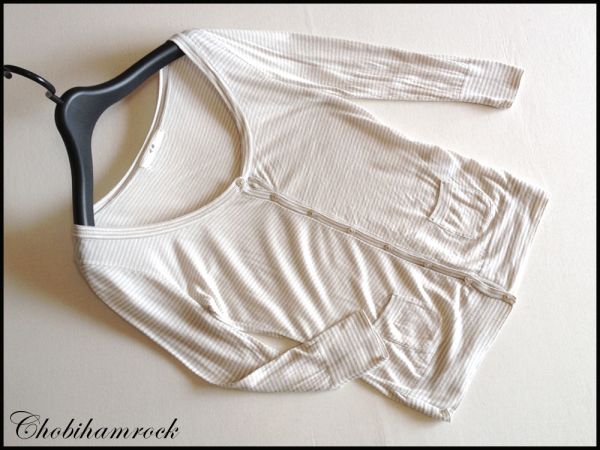 エフデef-deラウンドネックボーダー薄手カーディガン9グレー白拍卖