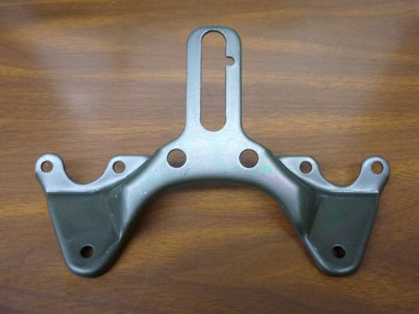 在庫処分セール 1点限り YAMAHA TX650 XS650SP ヤマハ純正 メーターブラケット (2M0-83519-00)拍卖