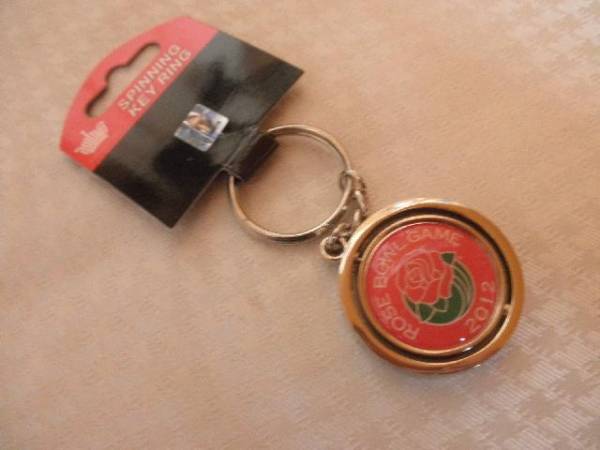 OREGON購入 レアもの【ROSE BOWL GAME 2012】回転式キーホルダー拍卖