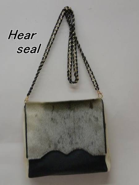 限定一点品 送料無料 186アザラシのショルダーバッグ拍卖