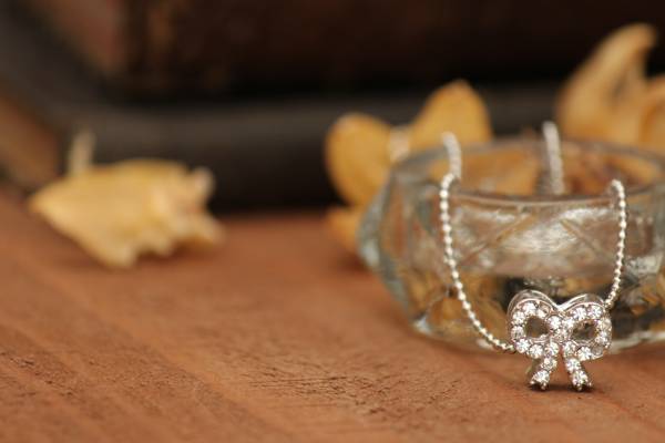 ♪SALE♪ラインストーン リボン ショートネックレス拍卖