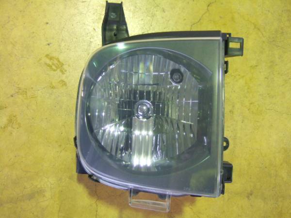 H15 キューブ BZ11 右 ヘッド ライト HID 拍卖