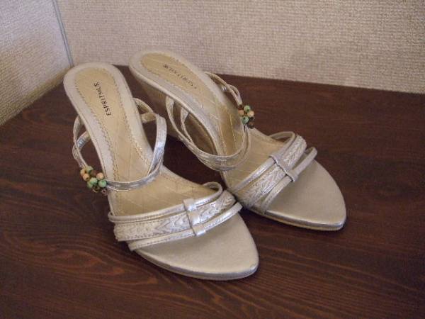 ESPRITMUR シルバー×ベージュサンダル(USED)60614)拍卖