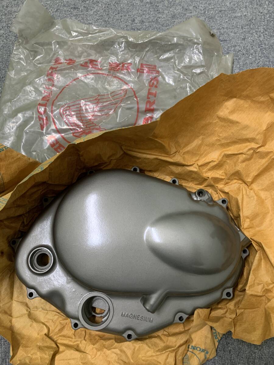 未使用品：SL250S 純正クランクケースカバー