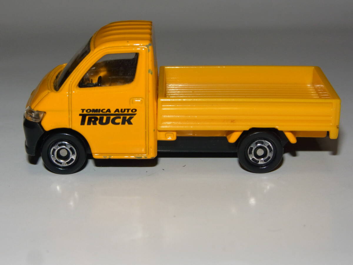 トミカ　97　TOYOTA　TOWN 　ACE　2009年