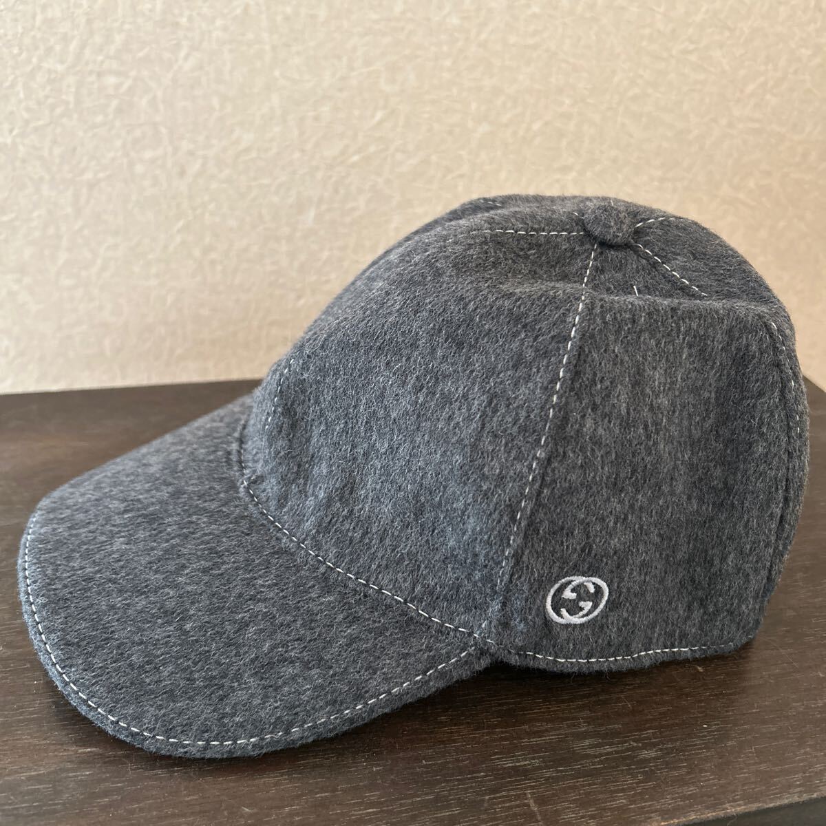 GUCCI グッチ 帽子 キャップ 冬 グレー 新品未使用 タグ袋付き 値下げ