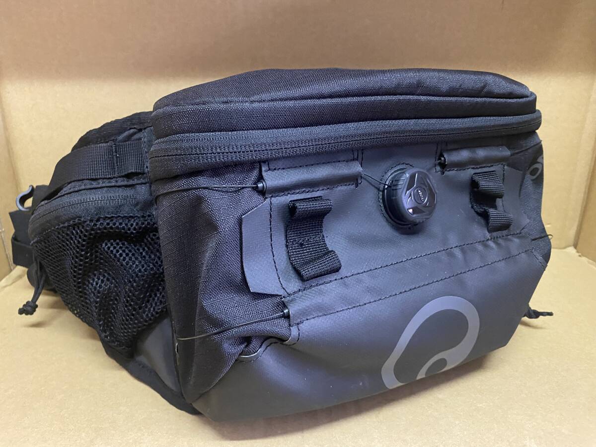 ERGON ( エルゴン ) BAヒップバッグ　ブラック　 ディスプレイ展示品　アウトレット