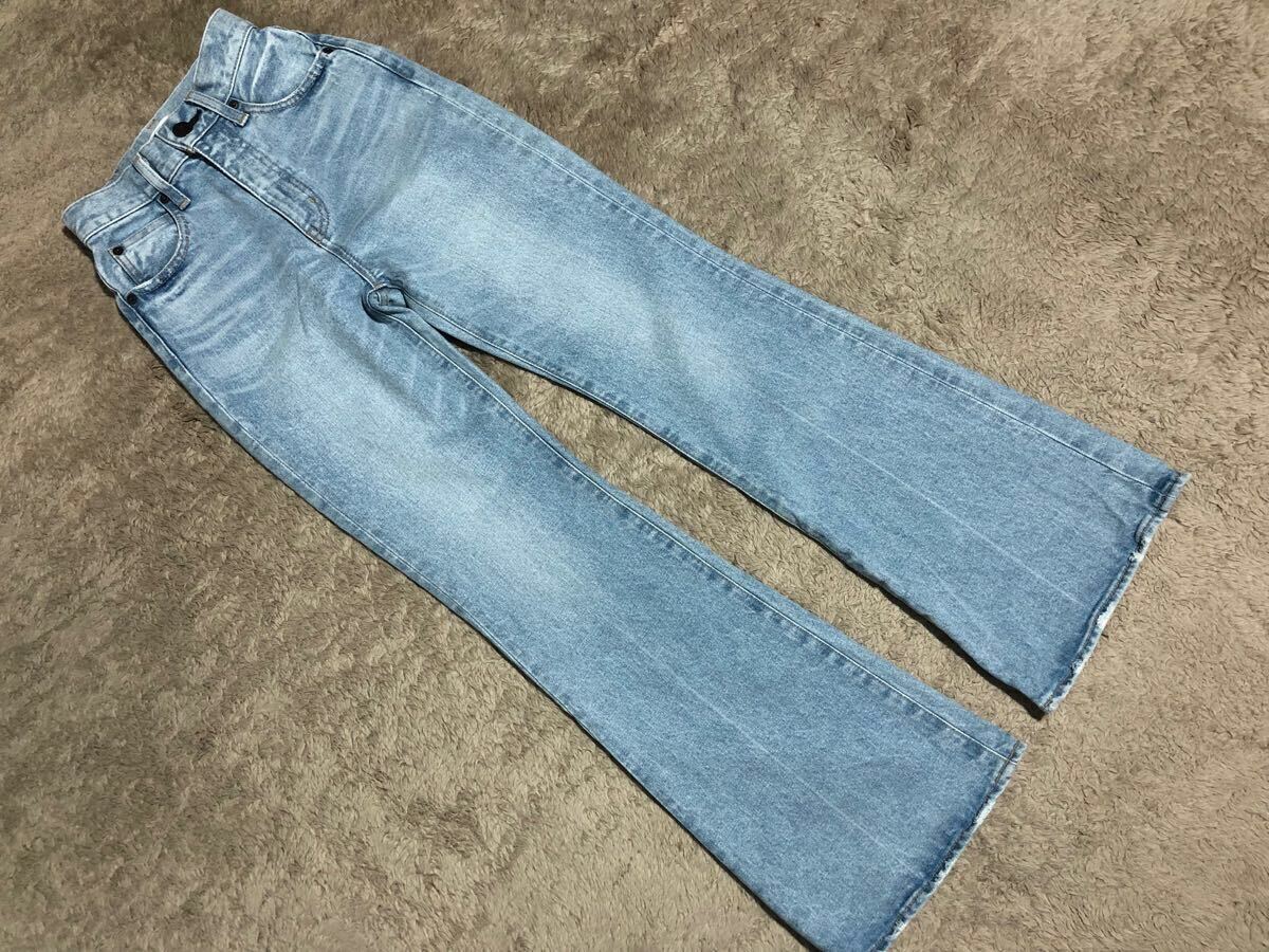 レディース　MOUSSY マウジー　美脚　フレア　デニムパンツ　ジーンズ　L/BLUE 22 希少　