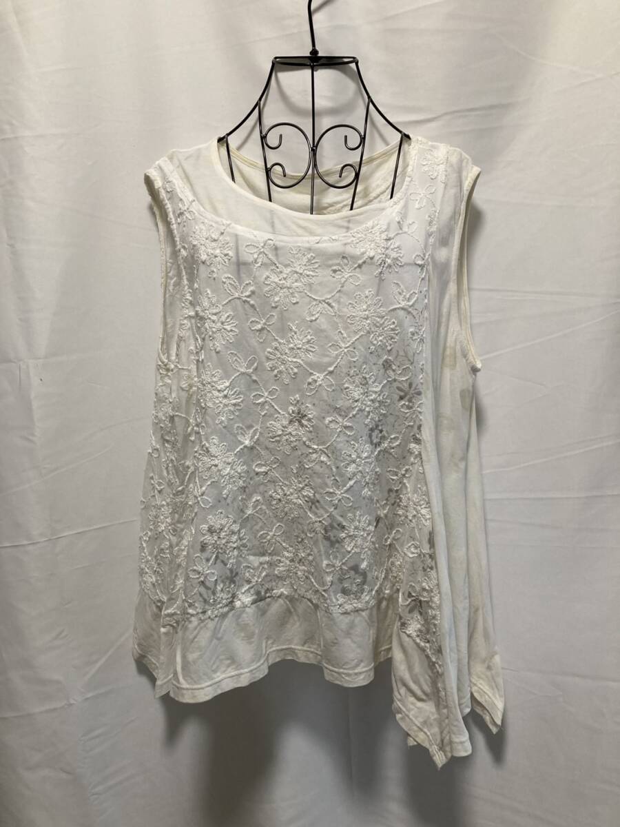 sensounicoセンソユニコ 慈雨　トップス　カットソー　チュニック　白　ノースリーブ　夏　水玉模様　Tシャツ　シャツ　古着　レディース
