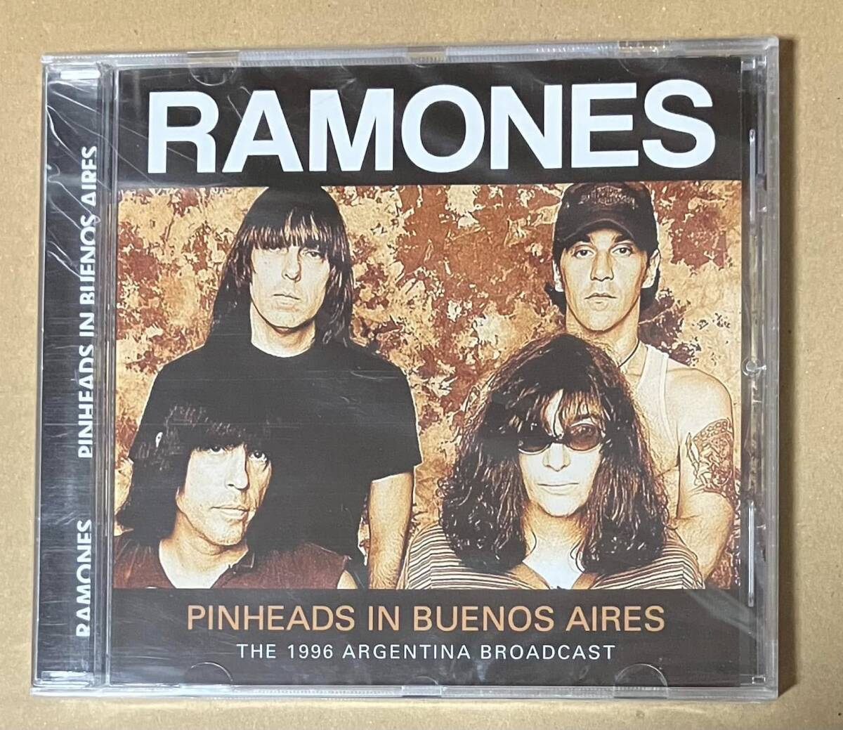 新品未開封　RAMONES / PINHEADS IN BUENOS AIRES THE 1996 ARGENTINA BROADCAST