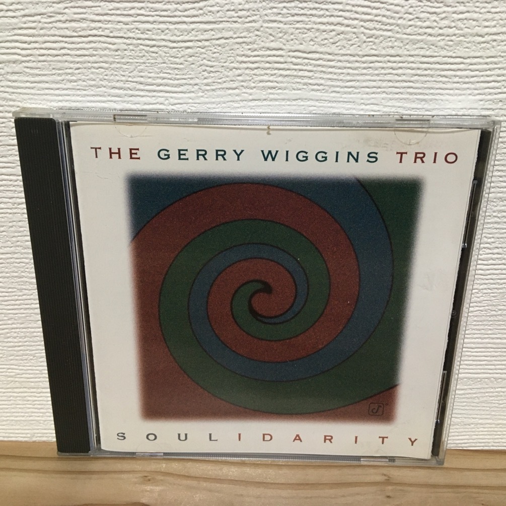 THE GERRY WIGGINS TRIO - SOULIDARITY 中古CD concord jazz andy simpkins paul humphrey
