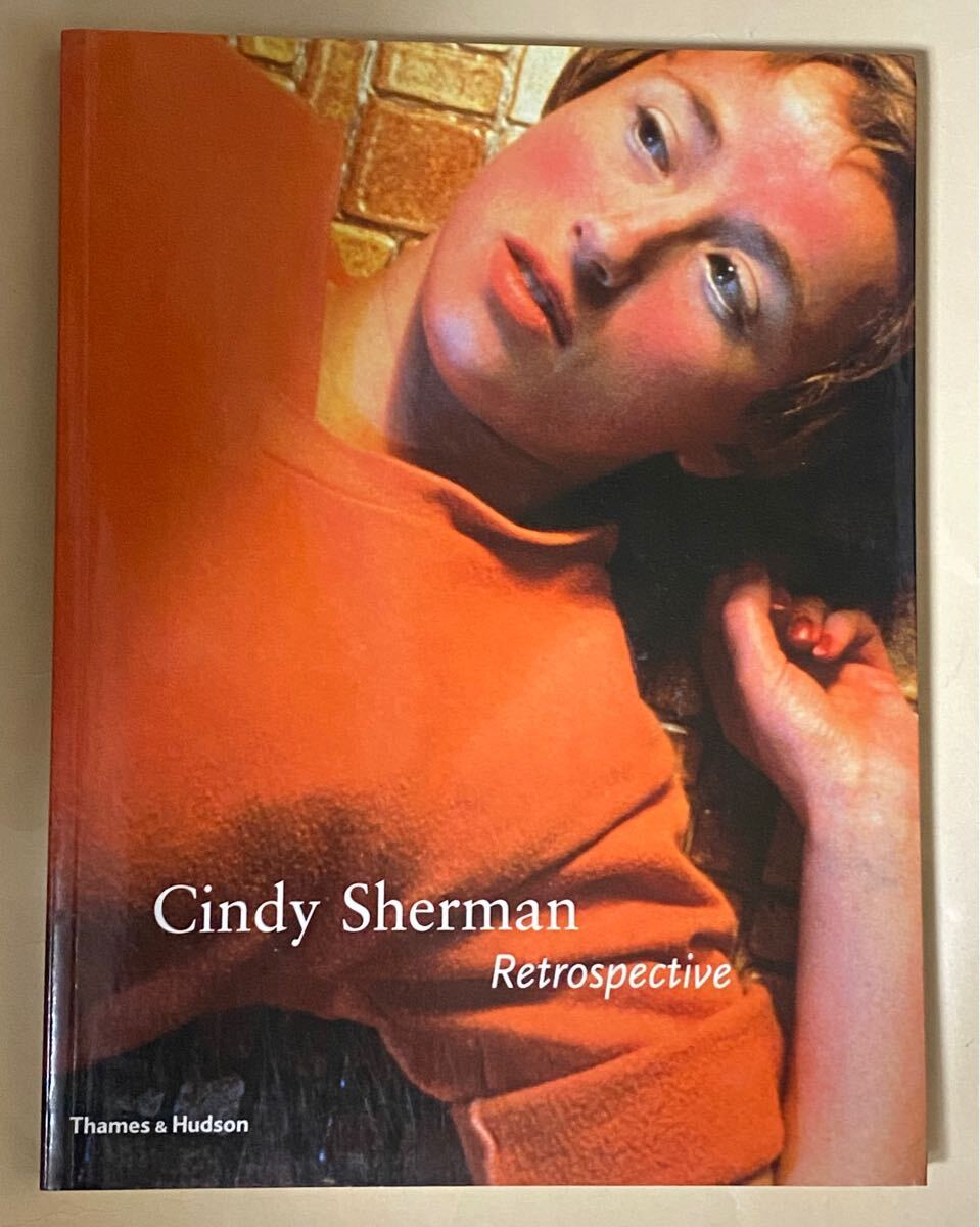 英語　シンディ・シャーマン　展覧会　図録　1998年 Cindy Sherman. Retrospective Thames & Hudson