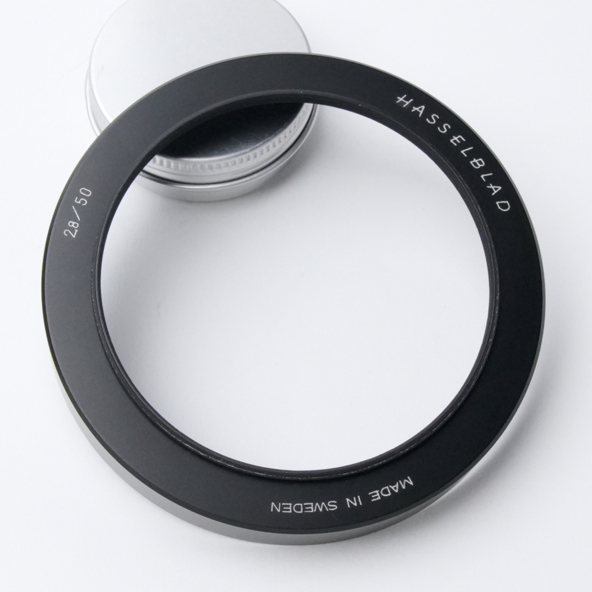 HASSELBLAD F FE 50mm 2.8 用　純正メタルフード　 （良から並品）　　ハッセルブラッド