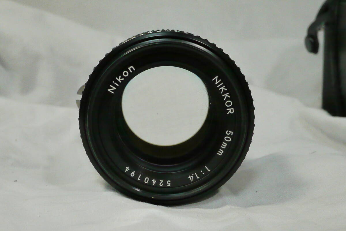 美品 ニコン NIKKOR Ai-S 50mm F1.4 ＋ NIKON EM