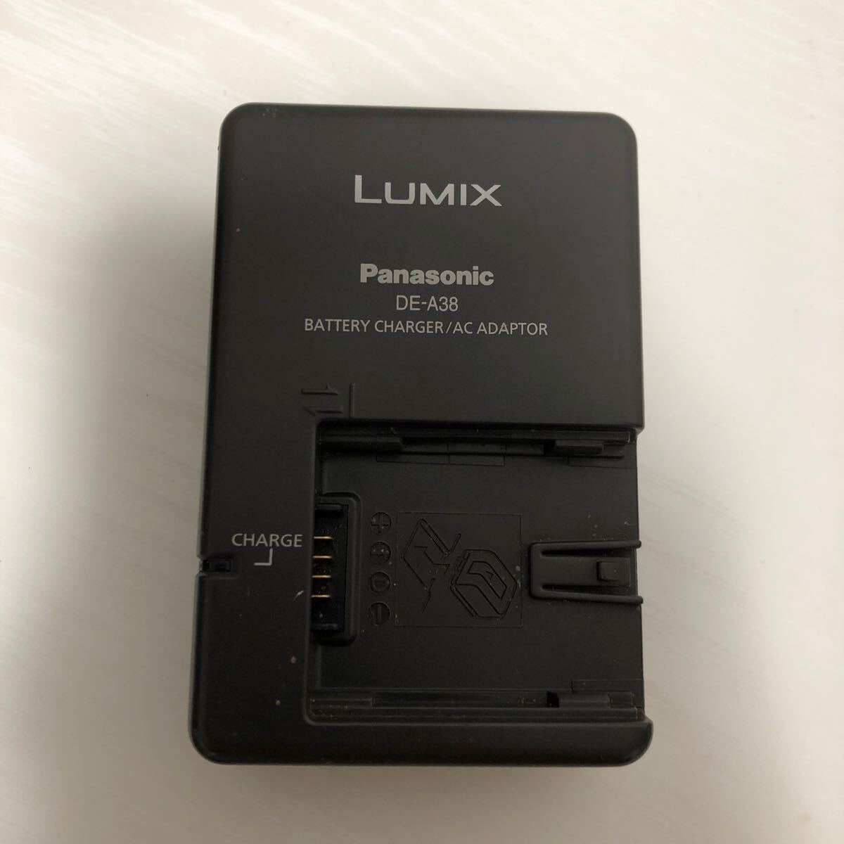 LUMIX Panasonic バッテリーチャージャー ACアダプター DE-A38