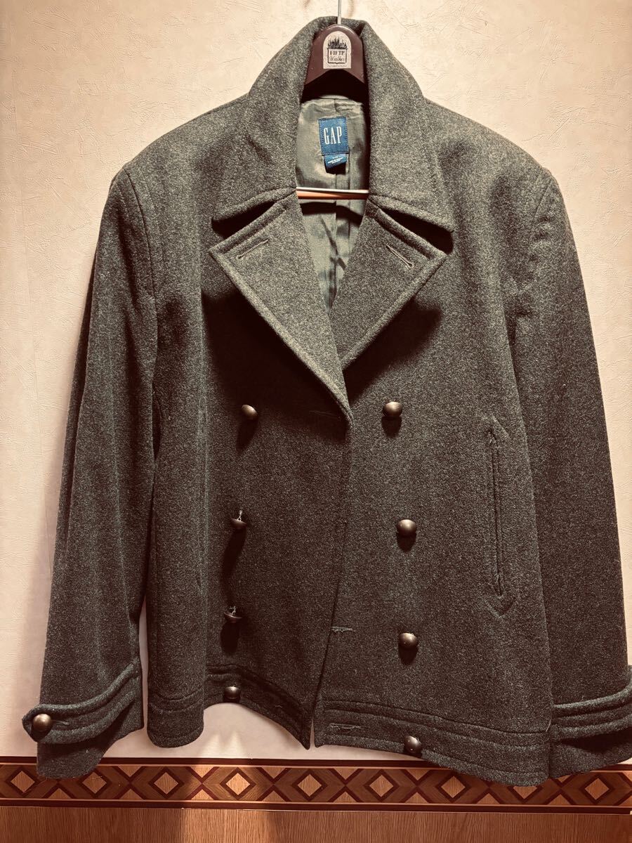 中古古着衣類　GAPショートコート　サイズＬ/Ｇ　毛79%ナイロン21% 難あり説明をお読みください
