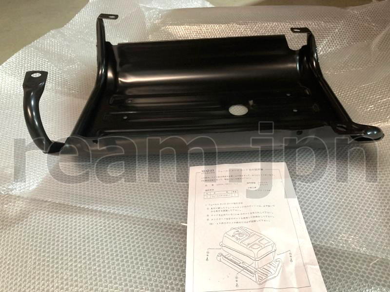 新品 スズキ純正 ジムニー JA11 JA12 JA22 JA71 SJ30 燃料タンクカバー フューエルタンクカバー フューエルタンクガード ガソリンタンク