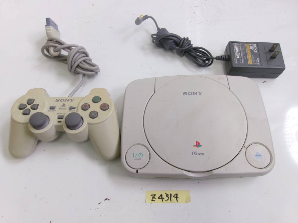(Z-4414)SONY PSOne SCPH-100 通電確認のみ 現状品