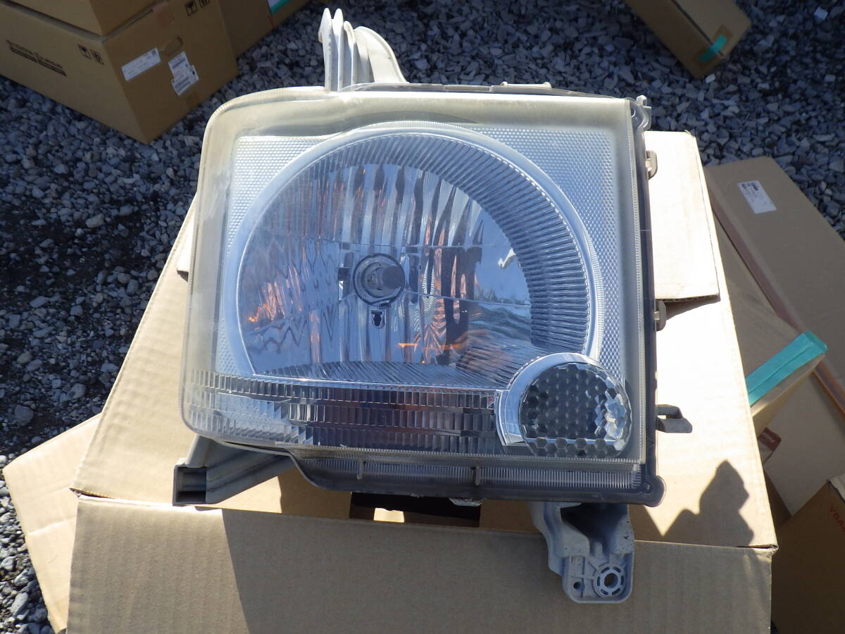 【熊本発】ムーヴ コンテ DBA-L575S 右 ヘッド ランプ ライト ハロゲン KOITO 100-51963
