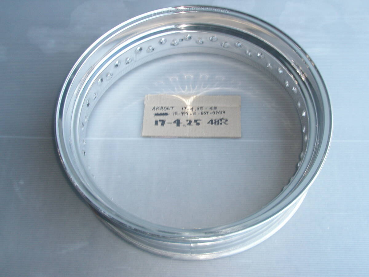 アクロン　アルミリムのみ　新品未使用品ですが長期在庫品　17－4.25　48穴　カスタム素材モタードにどうぞ。③　KTM ハスクバーナフサベル